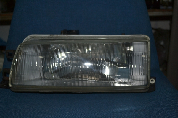 ขายไฟหน้า TOYOTA COROLLA AE92