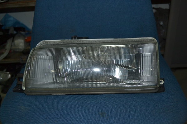 ขายไฟหน้า TOYOTA COROLLA AE92