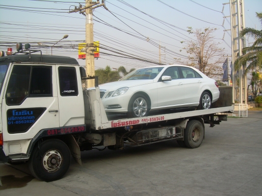 บริการรถยก รถสไลด์ นครปฐม 0818562620 0814749456