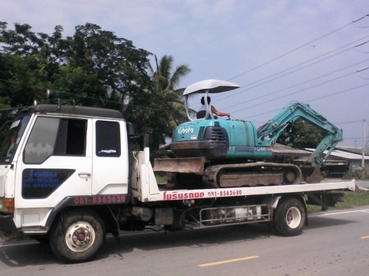 บริการรถยก รถสไลด์ นครปฐม 0818562620 0814749456