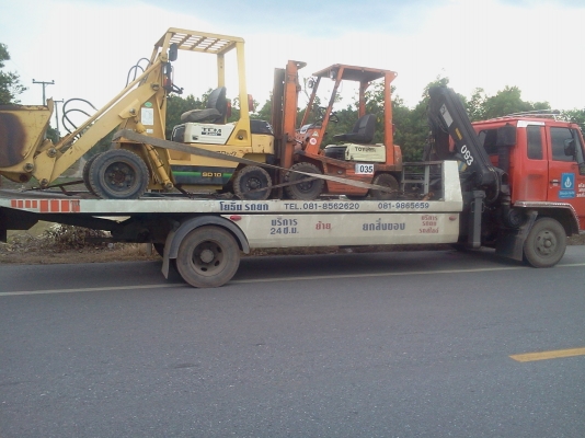 บริการรถยก รถสไลด์ นครปฐม 0818562620 0814749456