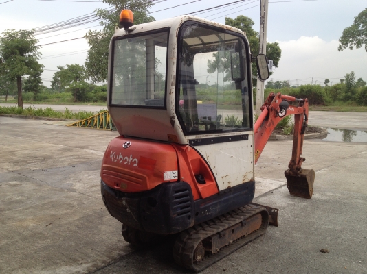 ขายรถขุดเล็ก KUBOTA KX36-3 Yr.2006,มีเก๋งสวย สภาพดีครับใช้งานได้เลย มานะ 085-9049669