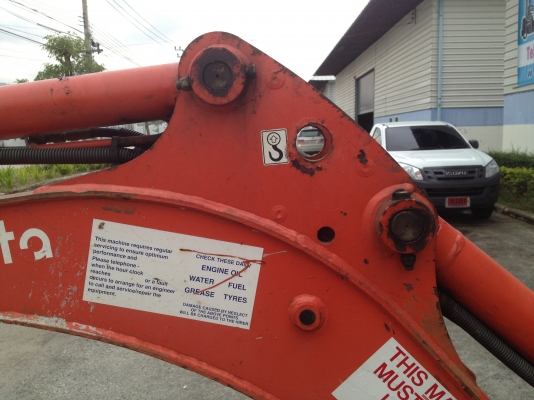 ขายรถขุดเล็ก KUBOTA KX36-3 Yr.2006,มีเก๋งสวย สภาพดีครับใช้งานได้เลย มานะ 085-9049669