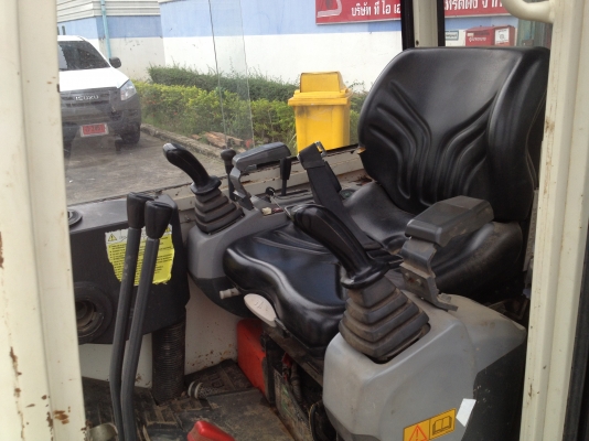 ขายรถขุดเล็ก KUBOTA KX36-3 Yr.2006,มีเก๋งสวย สภาพดีครับใช้งานได้เลย มานะ 085-9049669