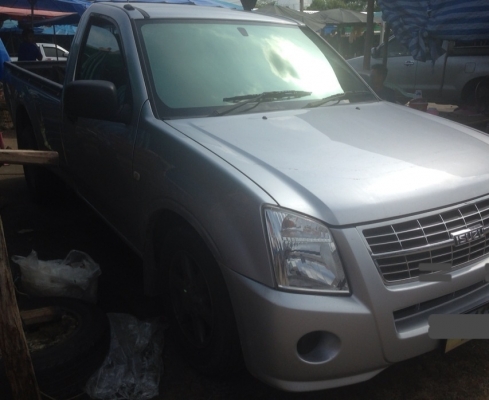 ISUZU D-MAX SPARK EX Ddi i -TEQ 2.5 MT ปี 54 รถบ้านสภาพสวยพร้อมใช้งาน เครื่องแห้งแรงดี ภายในเก๋งคอนโซลสวยครบ CD แอร์ พ.เพาเวอร์ กระบะปูพื้นยางลายเนอร์ ช่วงล่างล้อแม็กลายสวย เสริมแหนบครบพร้อมใช้งาน ยางสภาพดี 80\% พร้อมใช้งาน เอกสารทะเบียนครบพร้อมโอน ราคาต่อ
