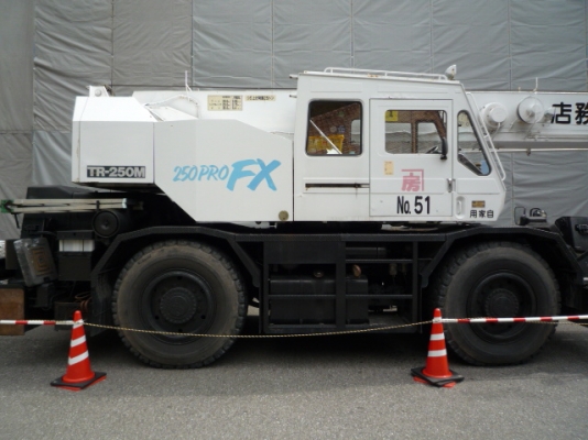 ขาย TADANO 25t สภาพสวยพร้อมใช้นำเข้าจาก JAPAN ขาย TADANO 25t สภาพสวยพร้อมใช้นำเข้าจาก JAPAN