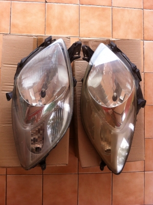 ธารนนทบุรี//ขายไฟหน้า yaris เดิมๆแท้ๆ ราคา 3,000 บาท (พร้อมจัดส่ง)