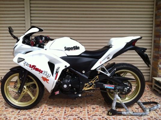 มอไซค์ Honda CBR 250i ABS รถสวยแต่งเต็ม เครื่องดี วิ่งน้อยครับ