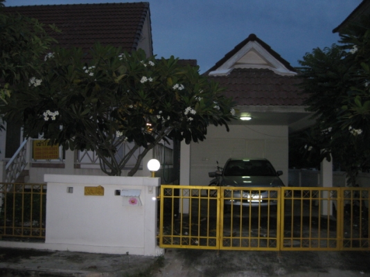 ขายบ้านสไตล์รีสอร์ท เนื้อที่ 100 ตรว. หมู่บ้านติดถนนใหญ่ ด่านเกวียน-โชคชัย ขายบ้านสไตล์รีสอร์ท เนื้อที่ 100 ตรว. หมู่บ้านติดถนนใหญ่ ด่านเกวียน-โชคชัย