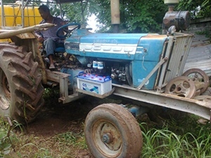 ขายรถไถฟอร์ด6800 รถสวย ยางใหม่ 4เส้น เครื่องดีมากมาก