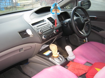 ขายดาวน์รถเก๋งHONDAcivic1.8 ปี2011สีขาว