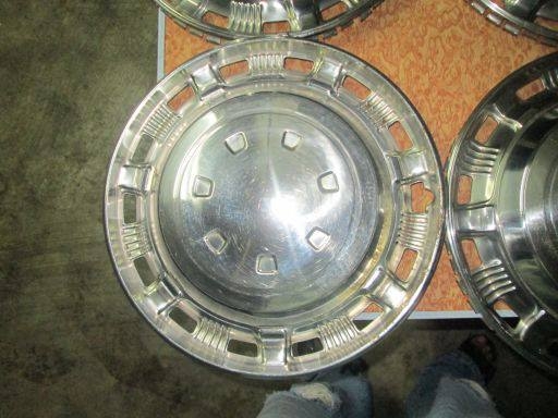 ขายฝาครอบล้อโบราณ ขอบ 14"