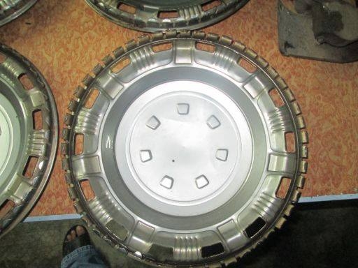 ขายฝาครอบล้อโบราณ ขอบ 14"