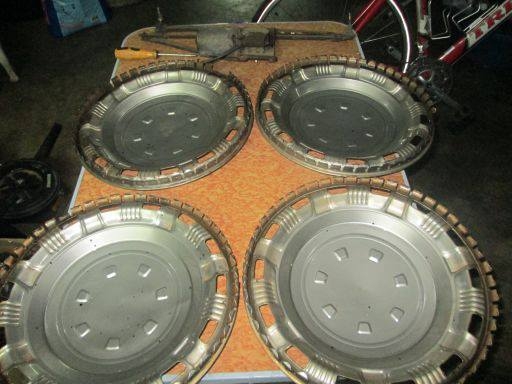 ขายฝาครอบล้อโบราณ ขอบ 14"