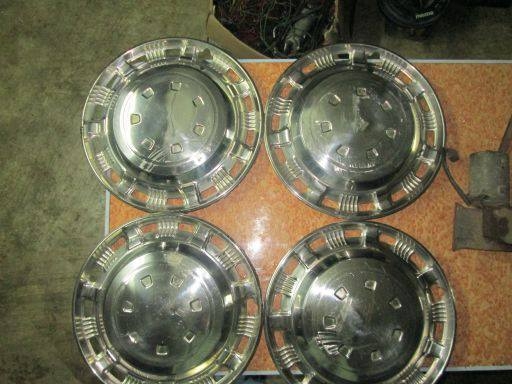 ขายฝาครอบล้อโบราณ ขอบ 14"