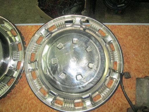 ขายฝาครอบล้อโบราณ ขอบ 14"