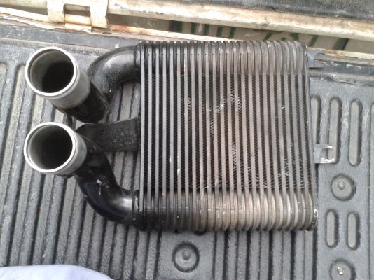 ไม่รู้ใส่รถอะไรครับ  ขาย 1200 พร้อมส่งทั่วประเทศ