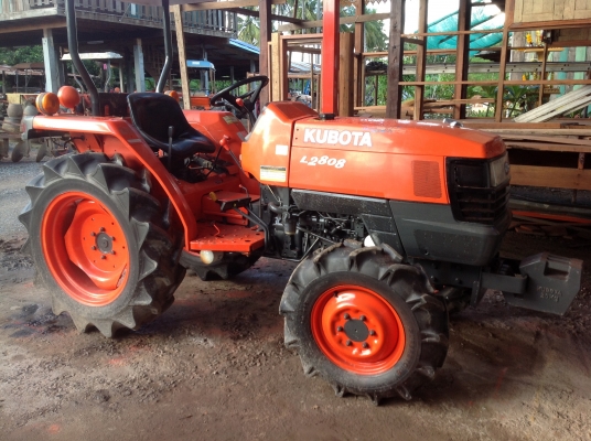 ปัญญาแทรคเตอร์มาแล้ว...จัดมาให้ครับ คูโบต้า L2808  ตัวเปล่า พร้อมเล่มทะเบียน