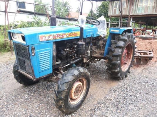 ปัญญาแทรคเตอร์มาแล้ว...จัดมาให้ครับ แชมป์ 354 SLX พร้อมผาน7 ตามสภาพครับ