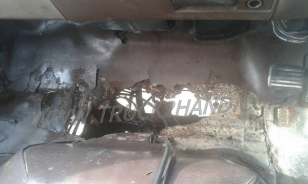 รถบรรทุก 6 ล้อดั๊มพ์ ยี่ห้อ HINO รุ่น KM777 117 แรงม้า รถบรรทุก 6 ล้อดั๊มพ์ ยี่ห้อ HINO รุ่น KM777 117 แรงม้า