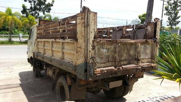 รถบรรทุก 6 ล้อดั๊มพ์ ยี่ห้อ HINO รุ่น KM777 117 แรงม้า รถบรรทุก 6 ล้อดั๊มพ์ ยี่ห้อ HINO รุ่น KM777 117 แรงม้า