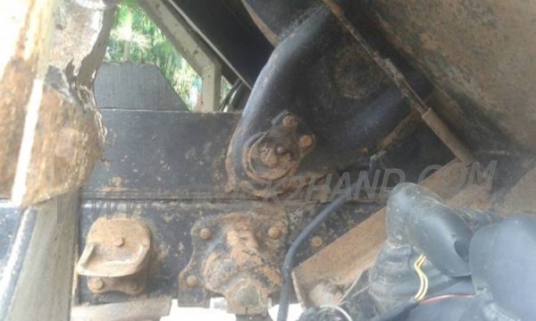 รถบรรทุก 6 ล้อดั๊มพ์ ยี่ห้อ HINO รุ่น KM777 117 แรงม้า รถบรรทุก 6 ล้อดั๊มพ์ ยี่ห้อ HINO รุ่น KM777 117 แรงม้า