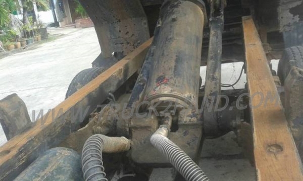 รถบรรทุก 6 ล้อดั๊มพ์ ยี่ห้อ HINO รุ่น KM777 117 แรงม้า รถบรรทุก 6 ล้อดั๊มพ์ ยี่ห้อ HINO รุ่น KM777 117 แรงม้า