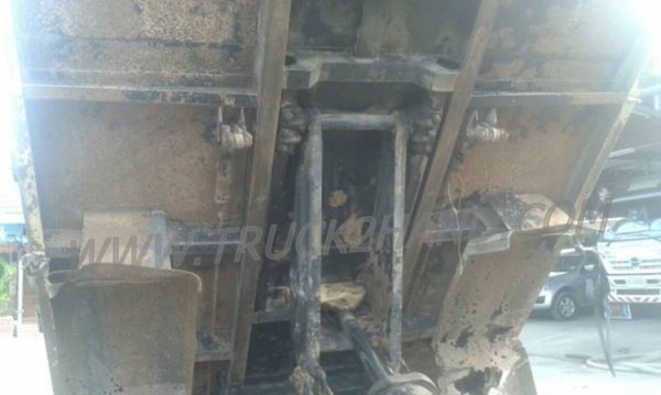 รถบรรทุก 6 ล้อดั๊มพ์ ยี่ห้อ HINO รุ่น KM777 117 แรงม้า รถบรรทุก 6 ล้อดั๊มพ์ ยี่ห้อ HINO รุ่น KM777 117 แรงม้า