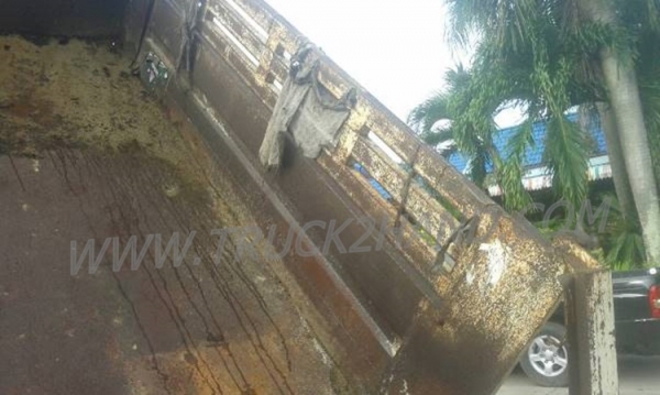 รถบรรทุก 6 ล้อดั๊มพ์ ยี่ห้อ HINO รุ่น KM777 117 แรงม้า รถบรรทุก 6 ล้อดั๊มพ์ ยี่ห้อ HINO รุ่น KM777 117 แรงม้า