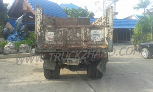 รถบรรทุก 6 ล้อดั๊มพ์ ยี่ห้อ HINO รุ่น KM777 117 แรงม้า รถบรรทุก 6 ล้อดั๊มพ์ ยี่ห้อ HINO รุ่น KM777 117 แรงม้า