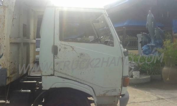 รถบรรทุก 6 ล้อดั๊มพ์ ยี่ห้อ HINO รุ่น KM777 117 แรงม้า รถบรรทุก 6 ล้อดั๊มพ์ ยี่ห้อ HINO รุ่น KM777 117 แรงม้า