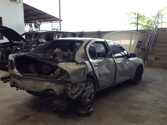 ขายNissan primers p11เป็นอะไหล่พร้อมเล่ม 38000 บาทลดราคาด่วน