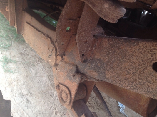 ***ขายแล้วครับขอบคุณ Truck2hand ขายตอนเดียว เข้าไร่เข้าสวน ตามสภาพ Big m td25 ฝาขาว เครื่องเดิมๆแห้งดี ติดง่าย แรงดี  เกียร์ดี ไม่หลุด ช่วงล่างใช้ได้ คัสซีมีตำหนิ ปะมา (ตามรูป) กระบะพื้นผุนิดหน่อย หัวบางภายในสวย คอนโซลสวย ยางพอใช้ สีพอใช้ ทะเบียนขาด ไม่ถึ