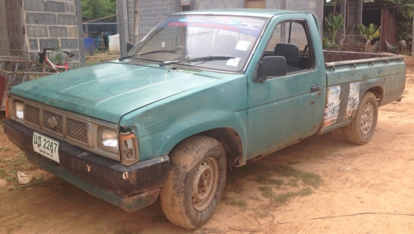 ***ขายแล้วครับขอบคุณ Truck2hand ขายตอนเดียว เข้าไร่เข้าสวน ตามสภาพ Big m td25 ฝาขาว เครื่องเดิมๆแห้งดี ติดง่าย แรงดี  เกียร์ดี ไม่หลุด ช่วงล่างใช้ได้ คัสซีมีตำหนิ ปะมา (ตามรูป) กระบะพื้นผุนิดหน่อย หัวบางภายในสวย คอนโซลสวย ยางพอใช้ สีพอใช้ ทะเบียนขาด ไม่ถึ