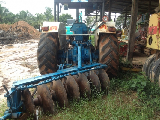 Ford 6610 เสื้อลายคนจน โฟวีล 2 เพลาแท้ หาง7 ใบดัน