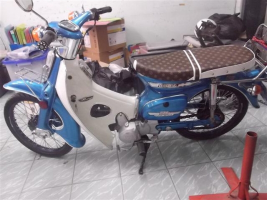 ขาย C70 เครื่องไทเกอร์ 125 สต๊าทมือสต๊าทเท้าสภาพสวยๆมีเล่มทะเบียนภาษีขาดไม่ถึงปี อยู่ชลบุรี