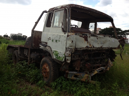 ขายรถหัวลากฮีโน่2เพลาพร้อมทะเบียน400000บาท