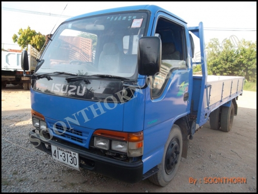 ขายด่วน รถบรรทุก 6 ล้อ ISUZU NKR 120 แรง รถห้างแท้ ปึ 40 รถสวยพร้อมใช้งาน ราคาสุดคุ้ม