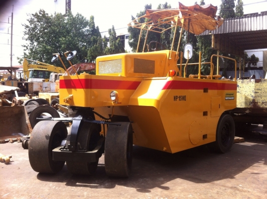 ขายด่วนรถบดล้อยาง7ล้อWATANABE WP15WE พร้อมใช้ เอกสารแจ้งจำหน่าย เก่าญี่ปุ่น