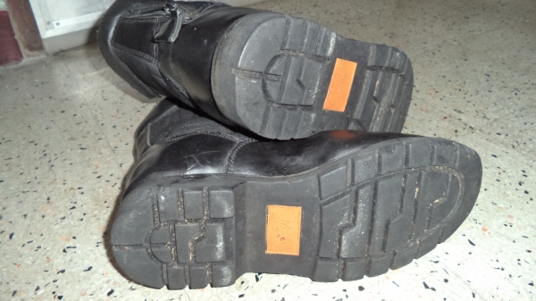 รองเท้าหนังหัวเหล็ก MA-1 Size 42 รองเท้าหนังหัวเหล็ก MA-1 Size 42