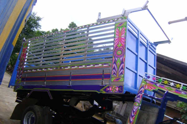 ทำสี ต่อเติม ดัดแปลงรถอีแต๋น