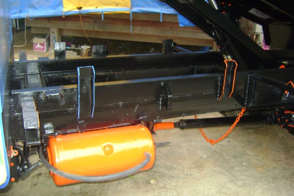 ทำสี ต่อเติม ดัดแปลงรถอีแต๋น