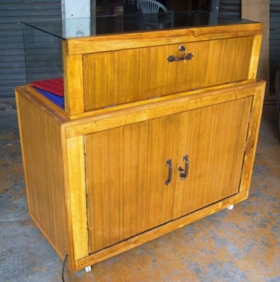 ตู้โชว์พระสภาพดใหม่ ใช้ได้เลย ขนาดใหญ่