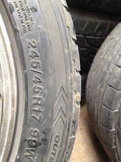 ขายยาง Autogrip Radial F107 245-45-17 ปี11 ดอก85\% 1คู่ครับถูกๆ ขายยาง Autogrip Radial F107 245-45-17 ปี11 ดอก85\% 1คู่ครับถูกๆ