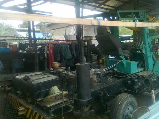 ขายรถคีบอ้อยคีบหลัง แบบ 6 ล้อ