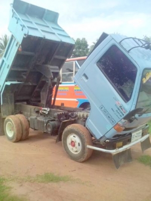 ขายหกล้อดัมพ์ NKR58E เครื่อง 4BE1 110 แรง F หลัง พวงมาลัยพาวเวอร์ ขายหกล้อดัมพ์ NKR58E เครื่อง 4BE1 110 แรง F หลัง พวงมาลัยพาวเวอร์