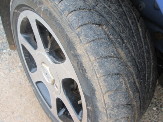 ขายนิสสัน   NV  1.6 เล็กกะทัดรัด   เดิมๆเลยครับ