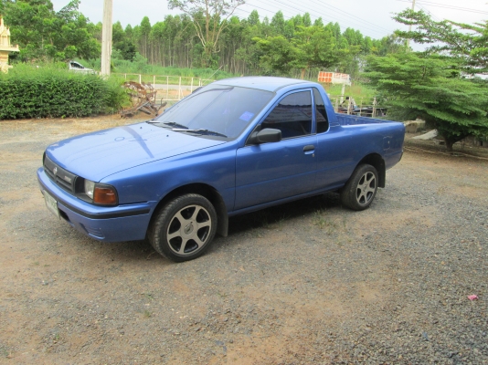 ขายนิสสัน   NV  1.6 เล็กกะทัดรัด   เดิมๆเลยครับ