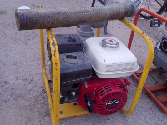 ขายเครื่องสูบน้ำ HONDA  1 นิ้ว ครึ่ง  สภาพสวยพร้อมใช้ เก่าญี่ปุ่นครับ
