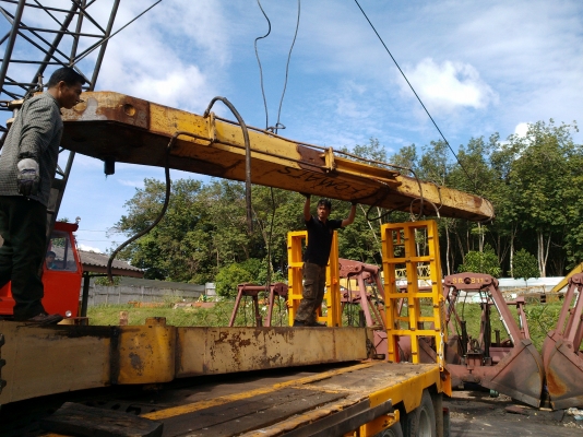 ขายด่วนบูมอาร์มยาวcat320มีป่ะบ้างครับครับ ขายด่วนบูมอาร์มยาวcat320มีป่ะบ้างครับครับ